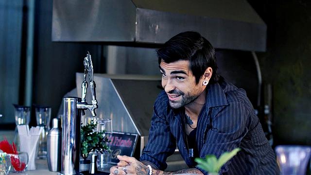 Babe bounces on cock after pussylicking