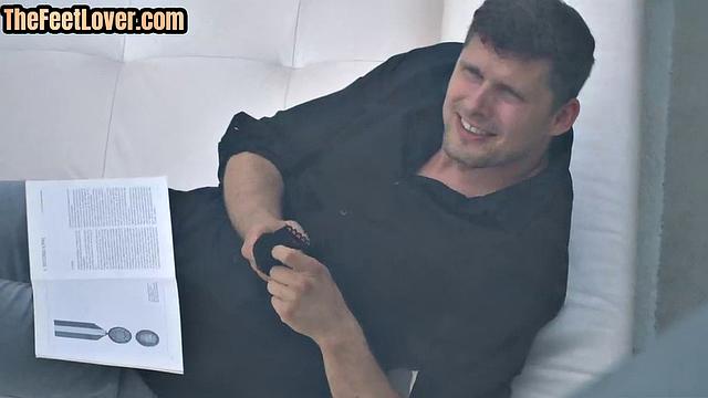 Beauty babe pleases her mate with tight pussy