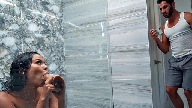 Bigtit Latin squirter blows before being fucked from behind