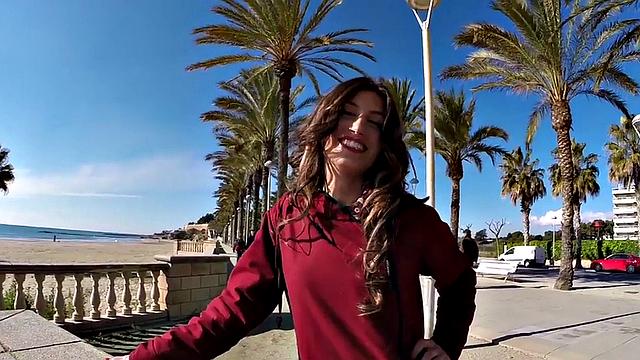 Naughty beach babe with a smile gets tugged and sucked in public after being picked up