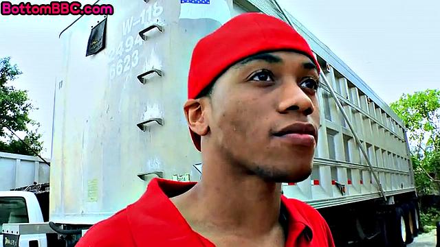 Poor ebony giving head to white lad