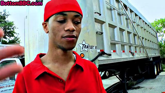 Poor ebony giving head to white lad