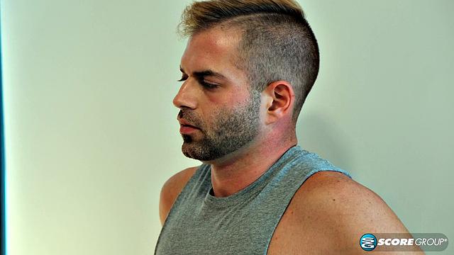 зрелая krystal davis подставляет зад тренеру