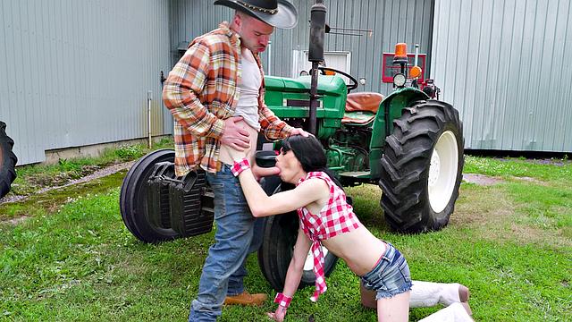HETEROFLEXIBLE - Hung Cowboy Marcus McNeil CRAVING Cowgirl Femboy Sydney's Tight Hole