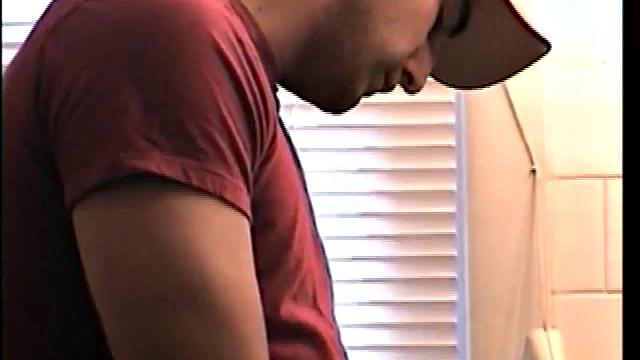 зак кончает ей на лицо