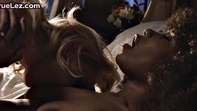 Ebony seduces naughty lez b4 eating her pussy out