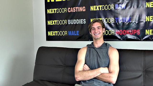 Casted jock masturbates in solo amateur action