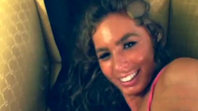 Hot Naomi with Huge Round Ass