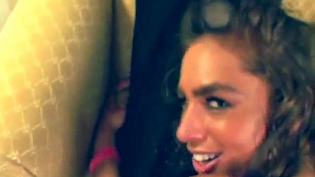 Hot Naomi with Huge Round Ass