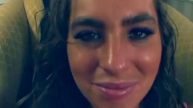 Hot Naomi with Huge Round Ass