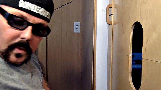 Horny 21 Year Old At The Glory Hole
