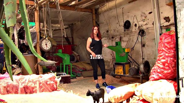 Pedro penetrates redhead Yuly Perdomo