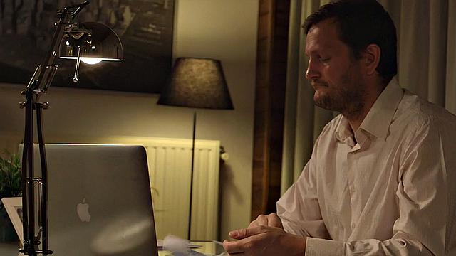 Voyeur watches IR sluts fucked in anal 3some by BBC