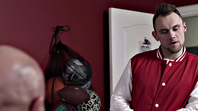 Naughty College Twink Seduces His Hot Straight Coach