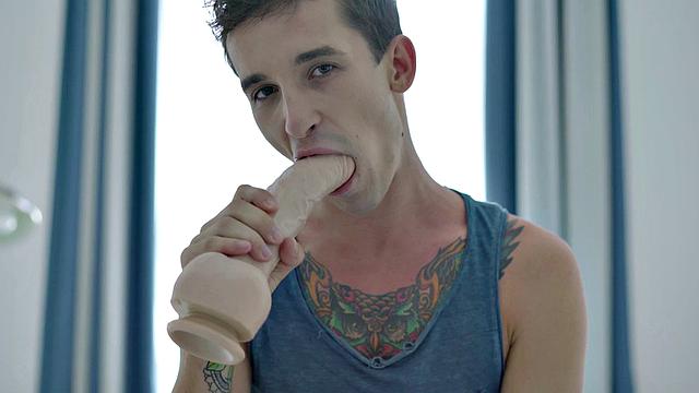 Hung twink fucking himself after anal toying