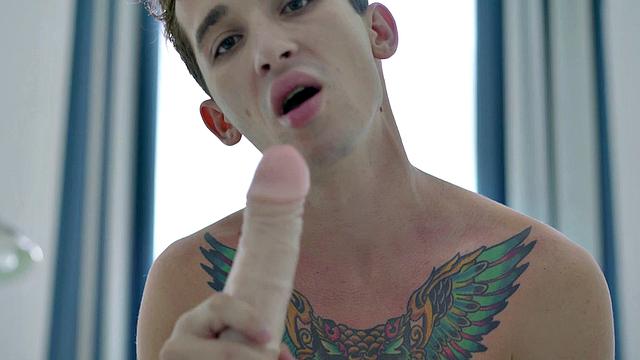 Hung twink fucking himself after anal toying