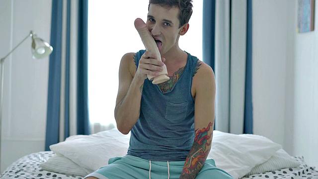 Hung twink fucking himself after anal toying