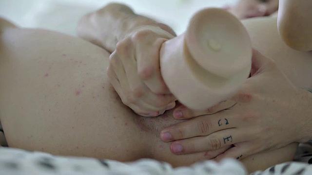 Hung twink fucking himself after anal toying