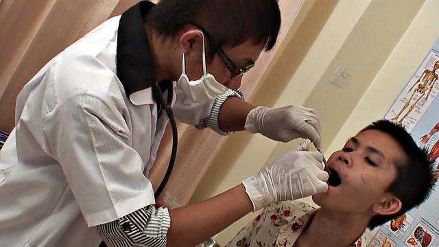 Orient amateur twink fucked and pissed at doctor's infirmary