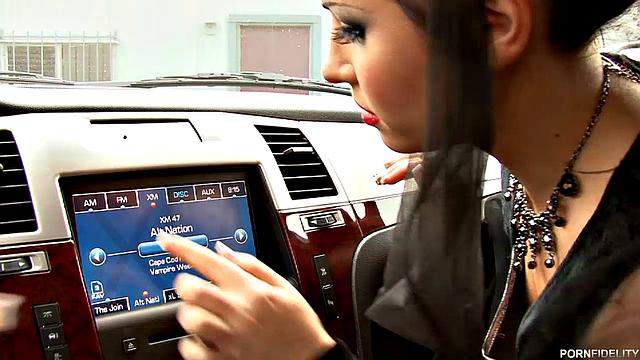 королевская похоть на средневековом балу: кэлли разрывает королеву