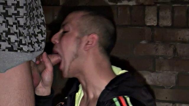 Amateur cocksucking stud fucked in the basement