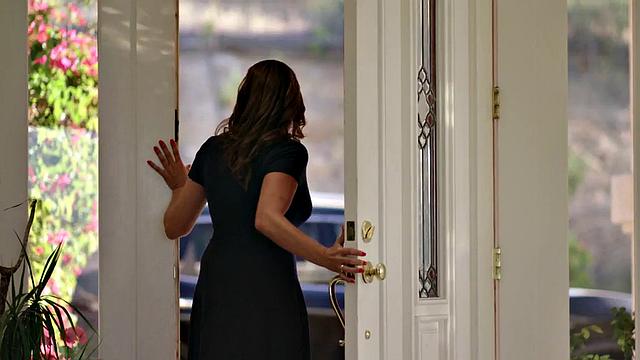 Lez military MILF enjoys outdoor sex with GF