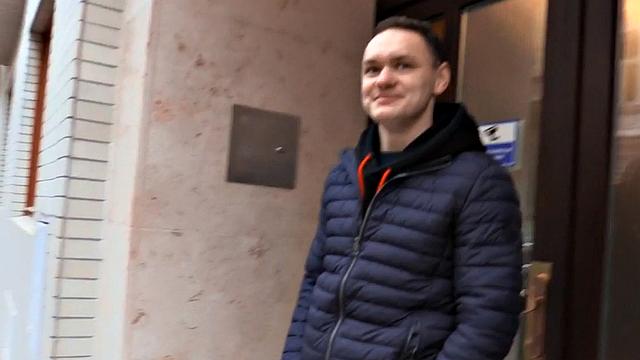 Amateur POV Fucks Gay Ass in Bathroom for Money