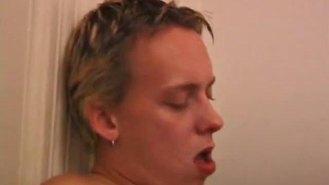 Roar and Gunner Blow Dick