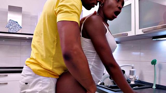 Big ebony babe banged in kitchen after pussylicking