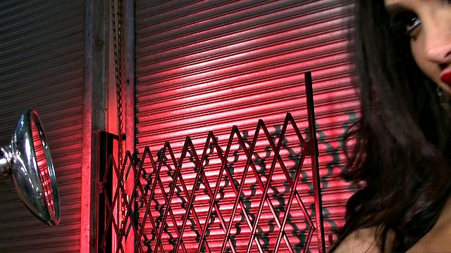 Big Tits And Hot Wheels