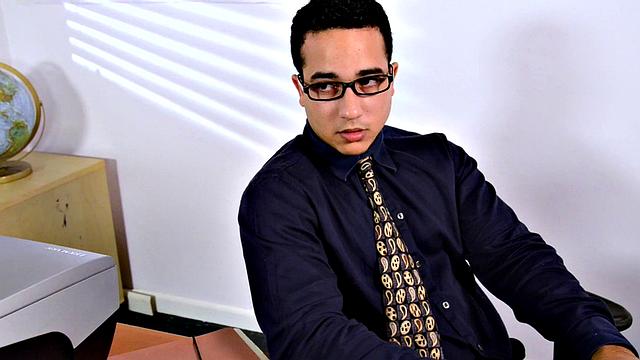 Teen Schoolgirl Cali Sparks Gets Penetrated in Detention