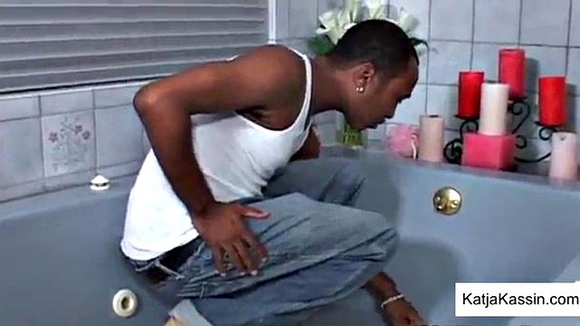 Interracial threeway with two hot babes