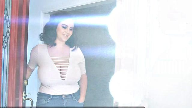 Milly Marks bangs the delivery dude