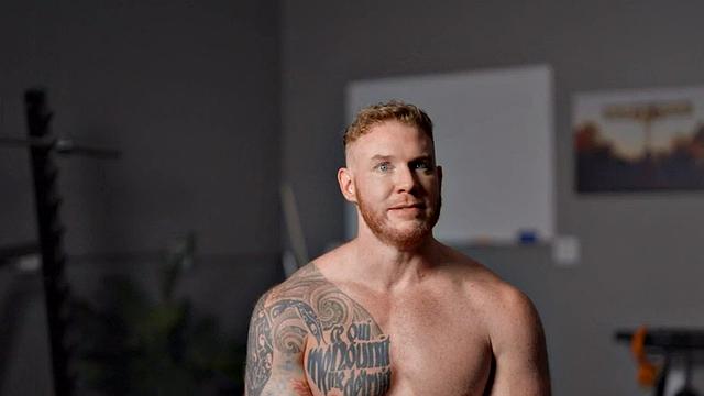 Eager tattooed muscled solo jock wanks and cums