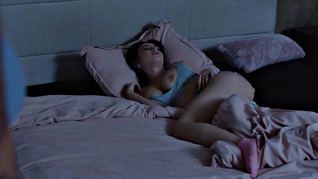 GIRLSWAY - MILF Dana Vespoli Has Unexpected Lust At Stepdaughter Chloe Surreal