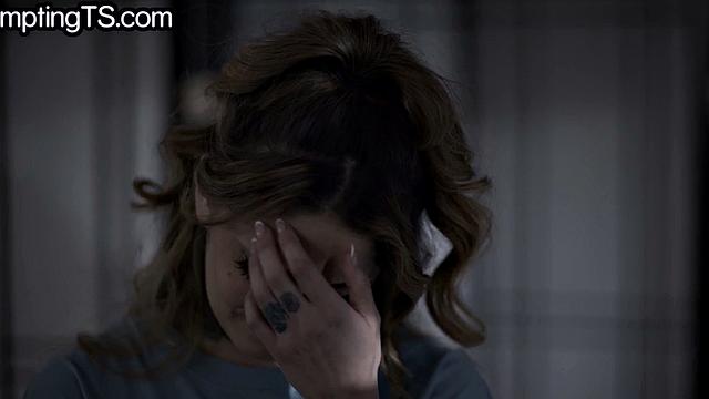 Queer beauty spoiling lesbian