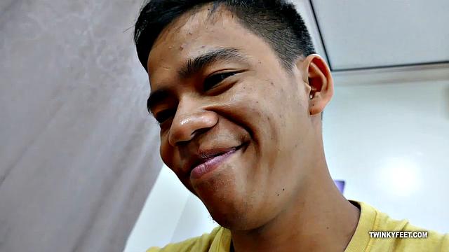 Marcon and Rizal Get Horny For Feet