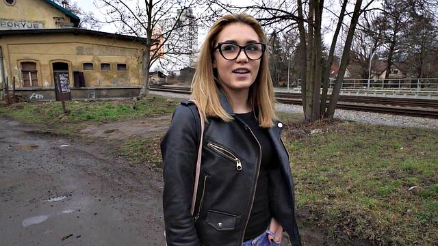 Picked reality babe POV fucked by sex agent for money