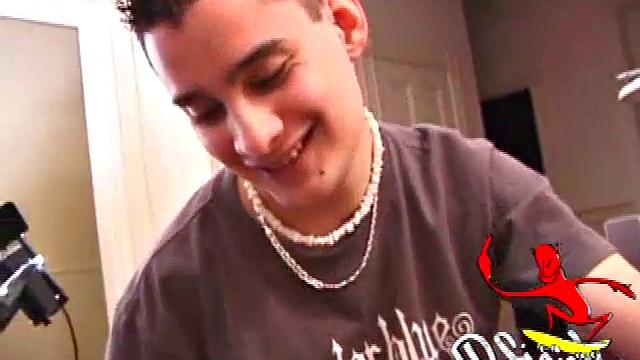 Трэвис подручивает Шона: никаких свиданий, только дела