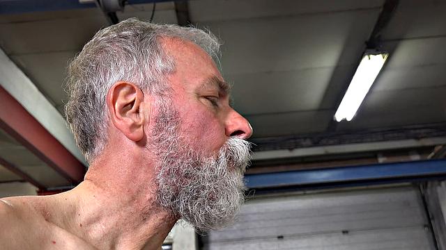 Blondie receives special service in the garage