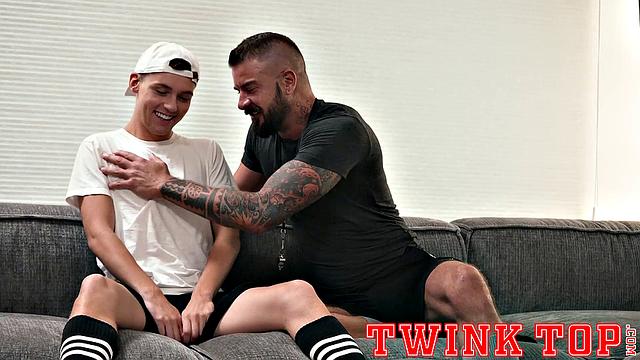 JACK BAILEY Chapter 2 - Pumped