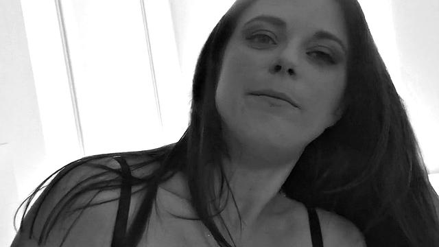 Blonde lezzie licked and tribbed by redhead in duo