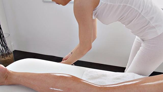 WAM dykes enjoy sensual oiled tribbing on massage table