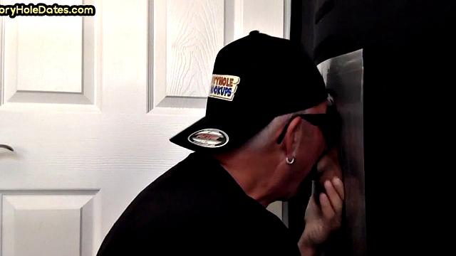 Amateur gloryholr daddy sucks dick with greedy mouth