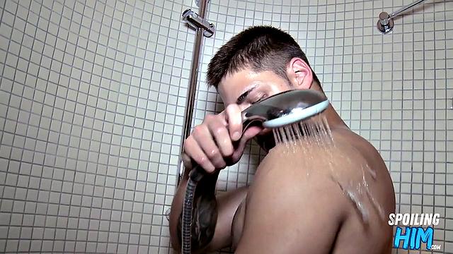 Busty babe cockriding hard at casting