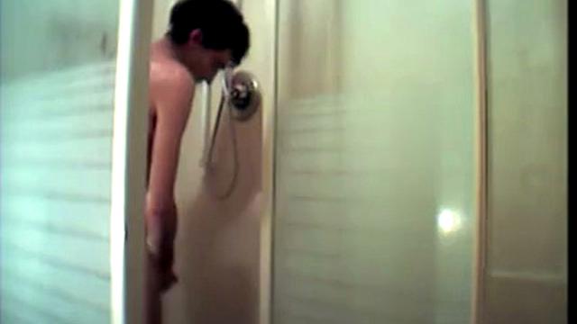 The Shower - Amateur Gay Video
