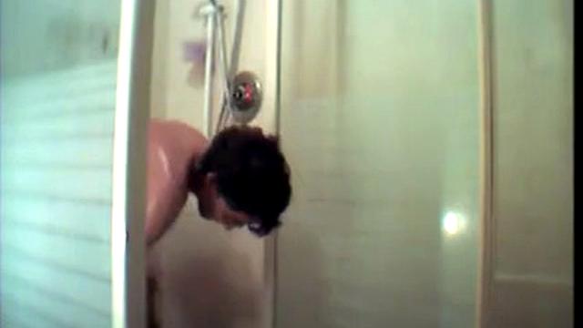 The Shower - Amateur Gay Video