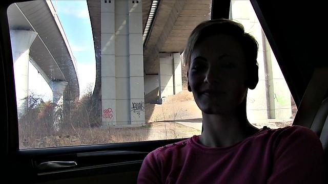 Short haired woman bangs stranger for cash in his car