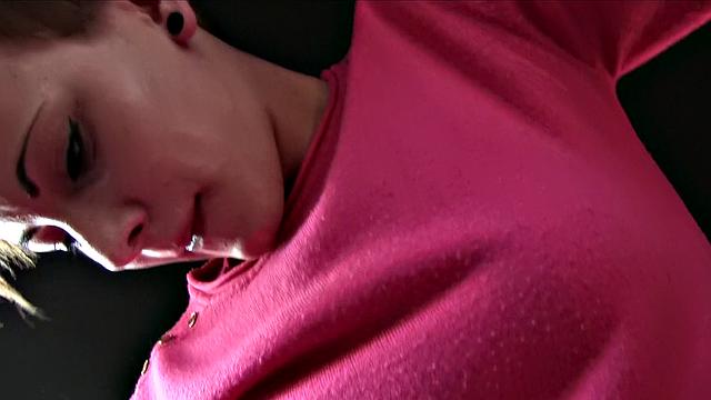 Short haired woman bangs stranger for cash in his car