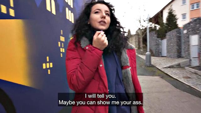 Amateur sweetie doggystyled by agent